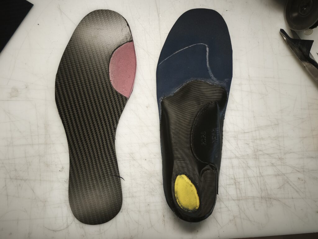 Semelle orthopédique 3D à coque carbone imprimée et plaque carbone, Cabinet Olagnier