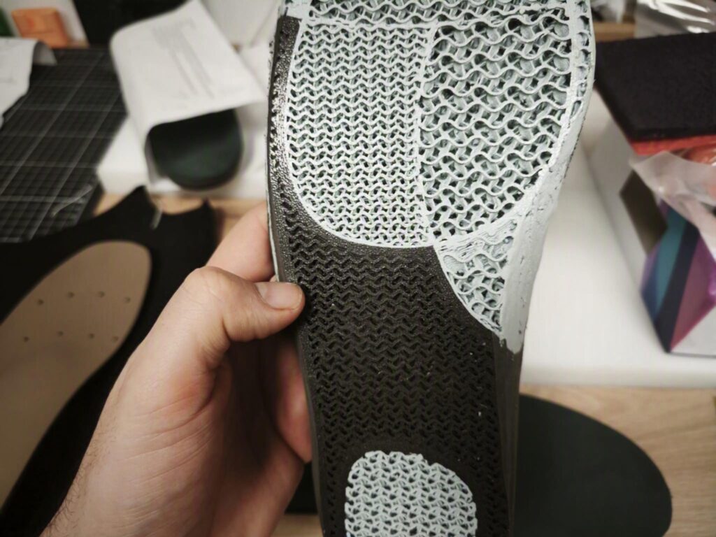 Semelle orthopédique 3D 100 % TPU à structure gyroïde bi-densité, Cabinet Olagnier