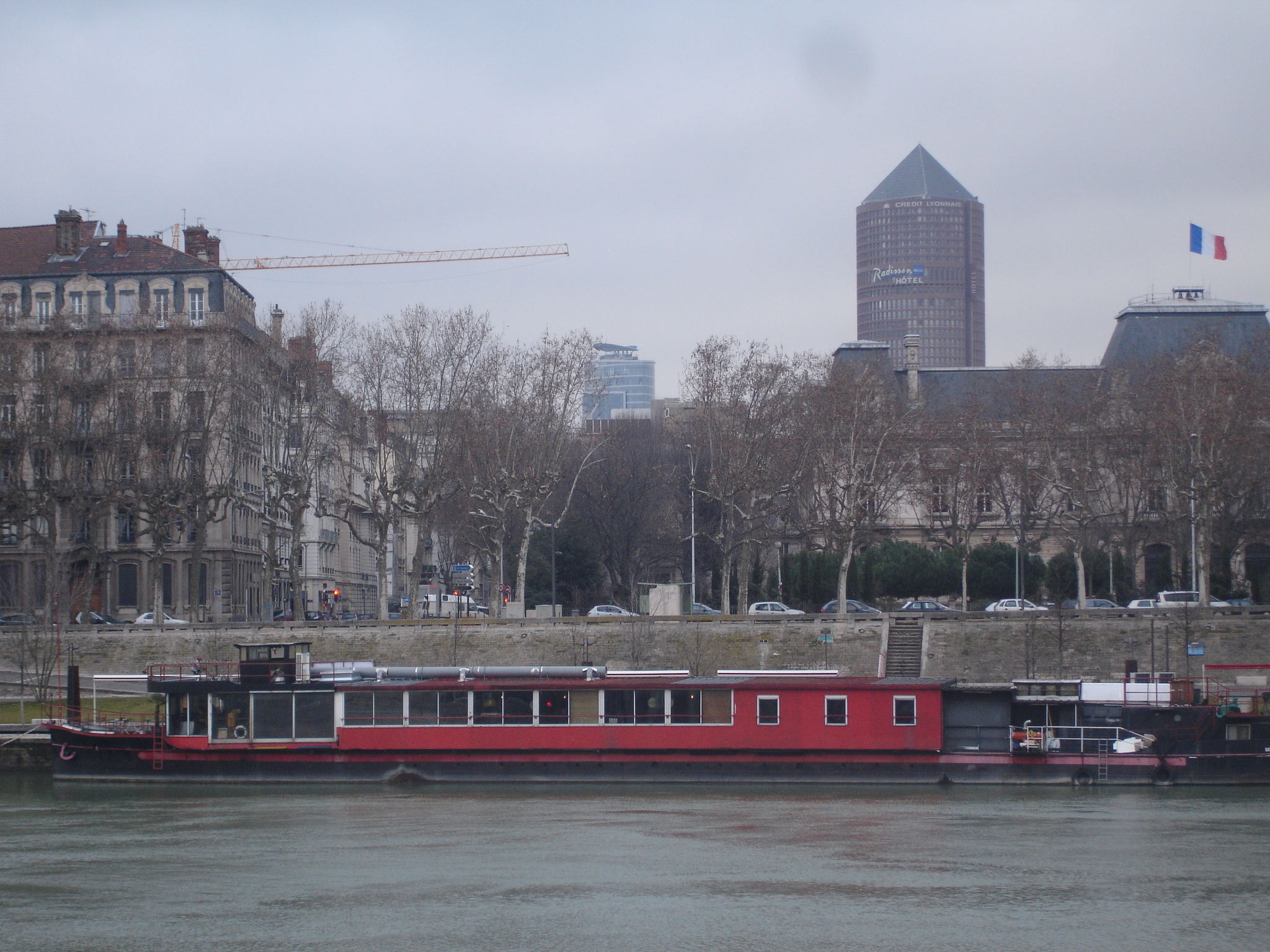 La Part-Dieu et la Tour du Crayon (Tour Part-Dieu), emblème de Lyon 3e, près du Cabinet Olagnier